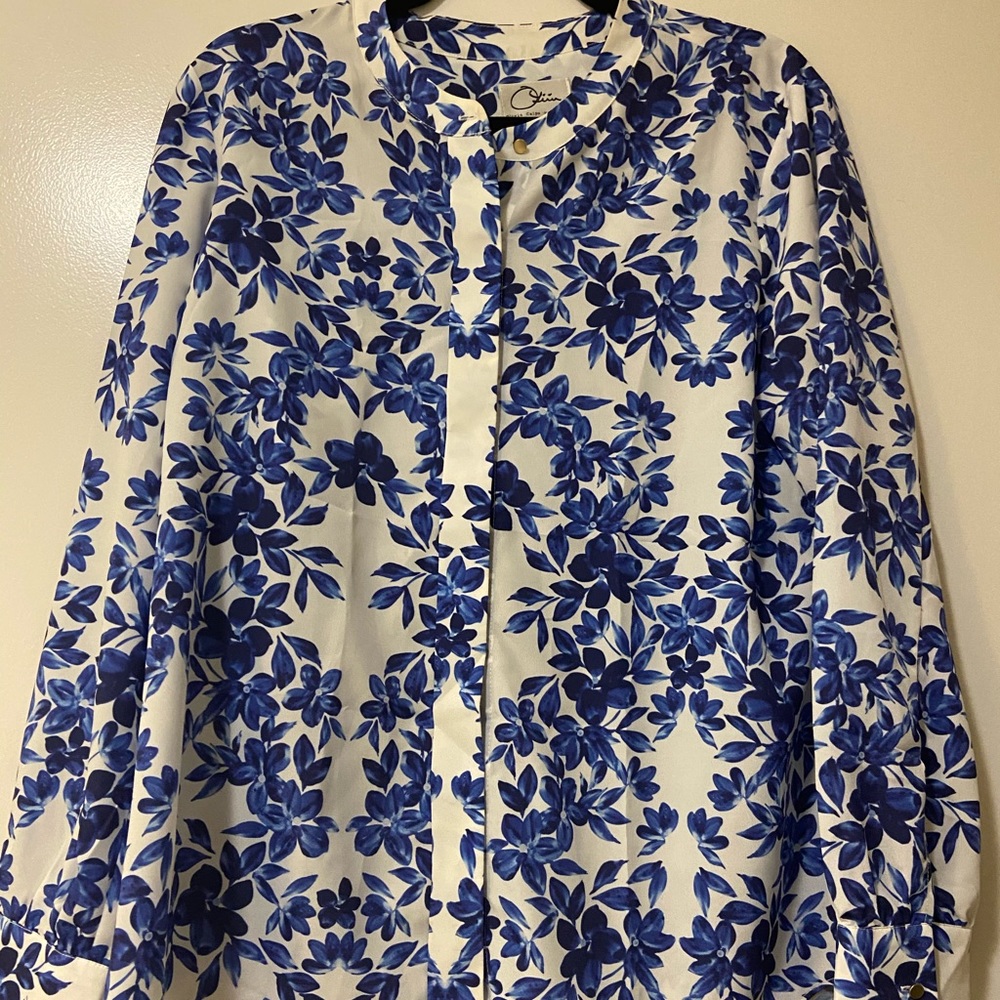Olivia Culpo Floral Blouse